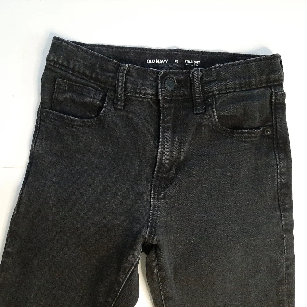 Old Navy Straight-Leg Built-In Flex Black Jeans